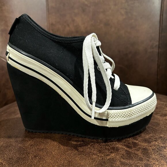 New Rock And Candy 4" High Wedge Lace up Sneakers  Black & White Y2K - Picture 6 of 12